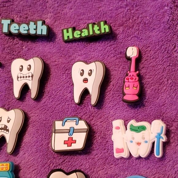 20 Dentist Dental Hygenist Assistant DDS Orthodontist Crocs Jibbitz Shoe Charms - Picture 3 of 5